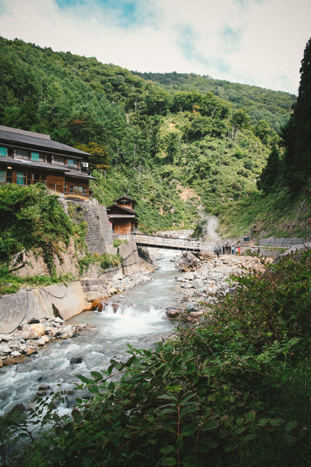 http://bettyhuang.net/files/gimgs/39_naganosnowmonkeys-1-of-1-2.jpg